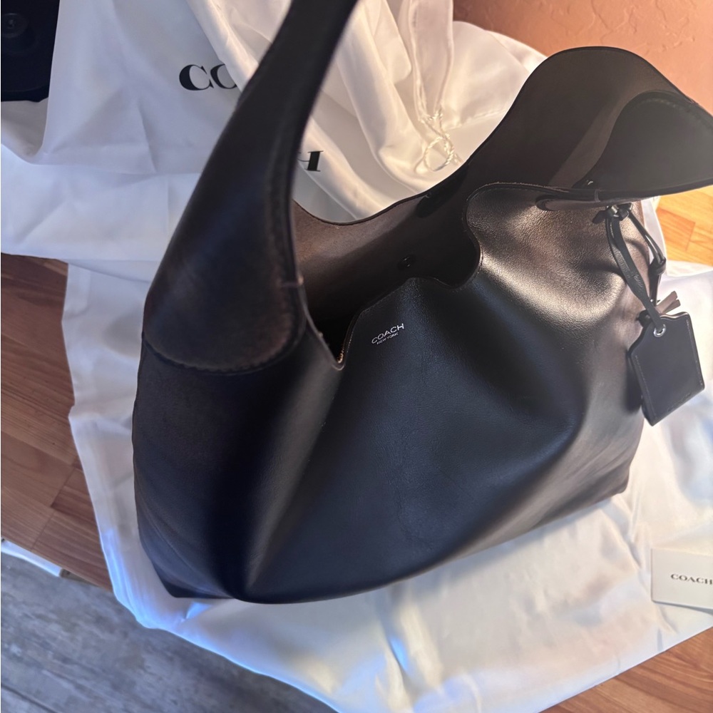 Coach loved Leather Brooklyn 39 Women's Bag - Picture 9 of 10